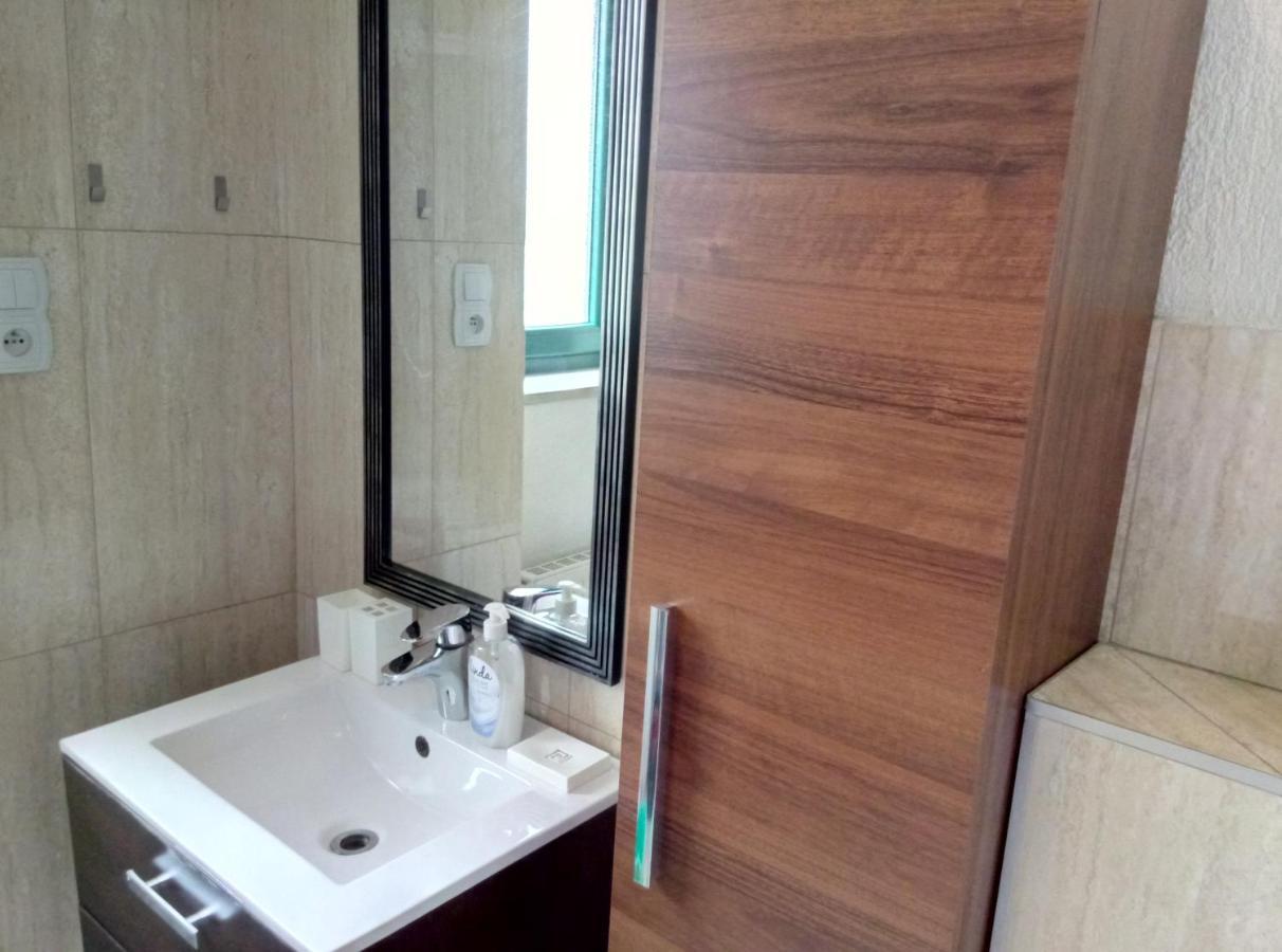 זיילונה גאורה Apartamenty Krzywe Okna מראה חיצוני תמונה