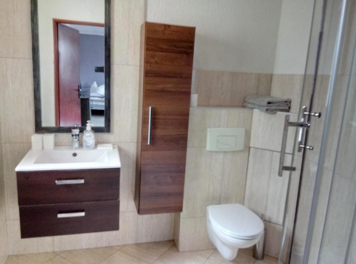 זיילונה גאורה Apartamenty Krzywe Okna מראה חיצוני תמונה
