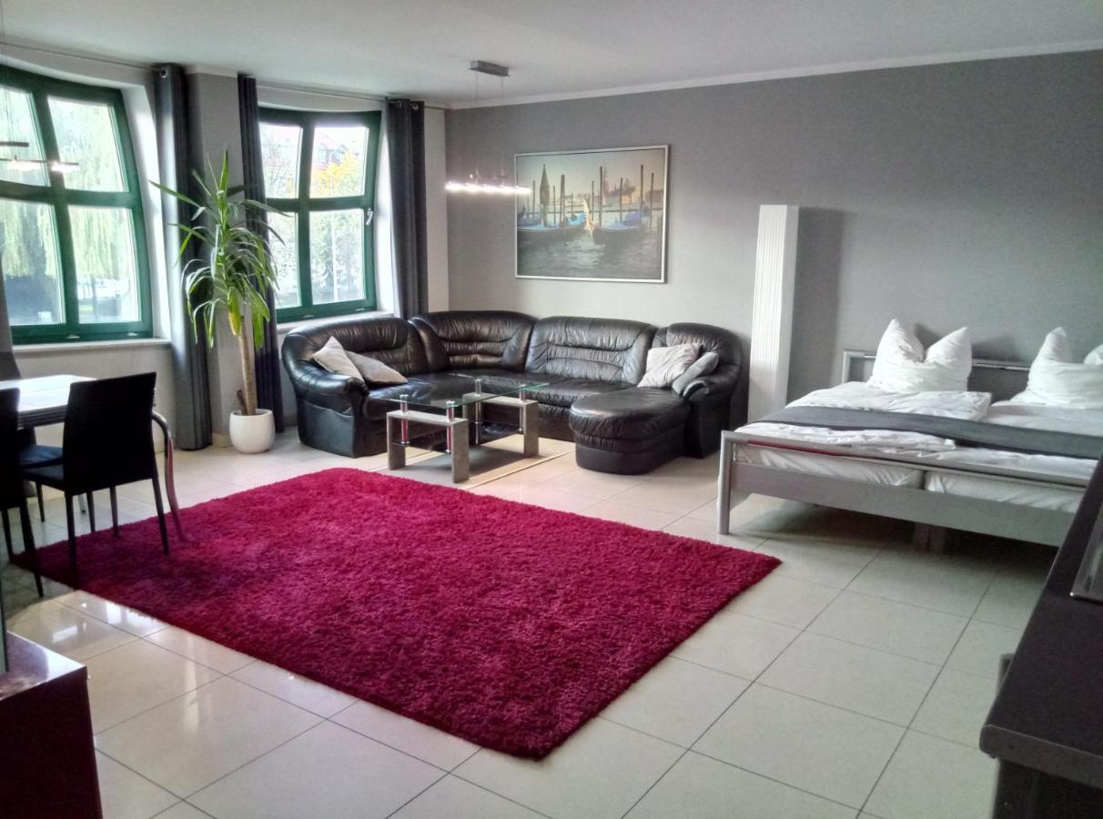 זיילונה גאורה Apartamenty Krzywe Okna מראה חיצוני תמונה